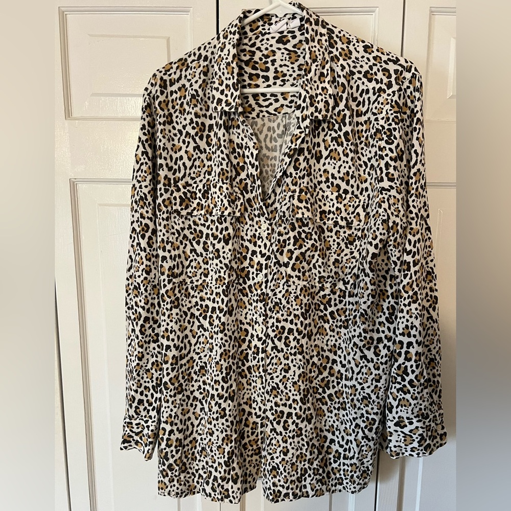 GAP Button down shirt Ladies {xl} Leppard Print - Mob Wife Style